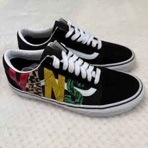 Vans Old Skool multi shoes W8.5 M7 like new